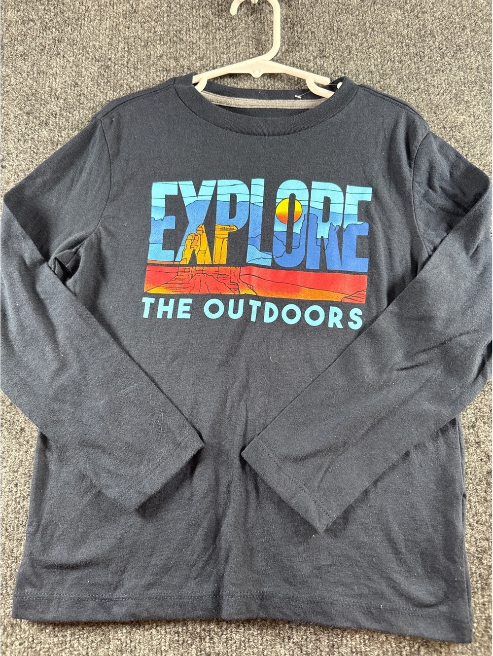 Old Navy Boys S 6-7 Explore The Outdoors Graphic Long Sleeve Shirt Navy